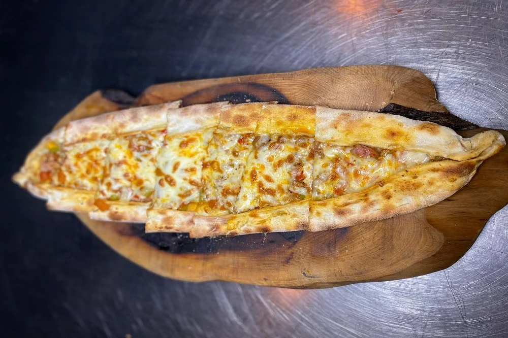 Trabzon Kaşarlı Pide Siparişi